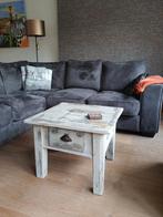 Tafeltje 60x60x47 robuust hout met lade, Ophalen, 50 tot 100 cm, Zo goed als nieuw, Minder dan 50 cm