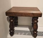Vintage houten Krukje / Bijzettafeltje, Huis en Inrichting, Stoelen, Gebruikt, Bruin, Ophalen of Verzenden, Landelijk