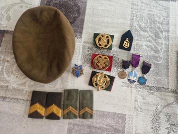 diverse onderdelen en 3x airborne wandelm3dailles beschikbaar voor biedingen