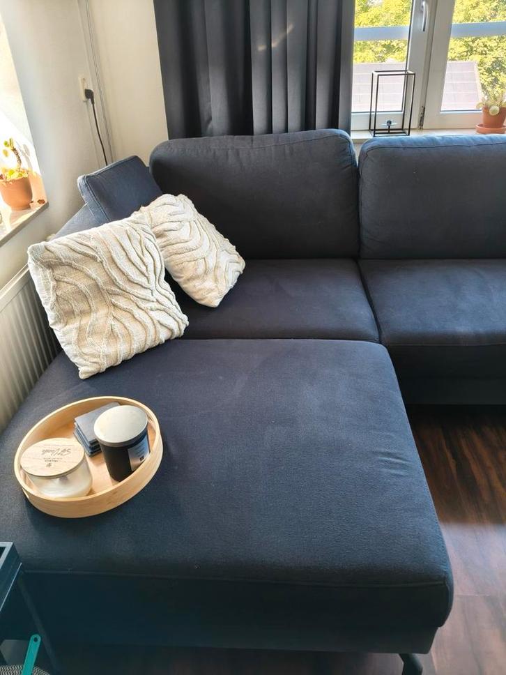 Hoekbank te koop donkergrijs zgan, Huis en Inrichting, Banken | Bankstellen, Zo goed als nieuw, Vierpersoons of meer, 150 cm of meer