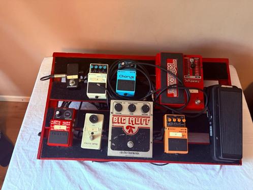 pedal board gitaar effecten, Muziek en Instrumenten, Effecten, Gebruikt, Chorus, Delay of Echo, Reverb, Volume, Wah Wah, Overige typen
