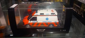 Ambulance 1:43 - Zeer Nette Staat beschikbaar voor biedingen