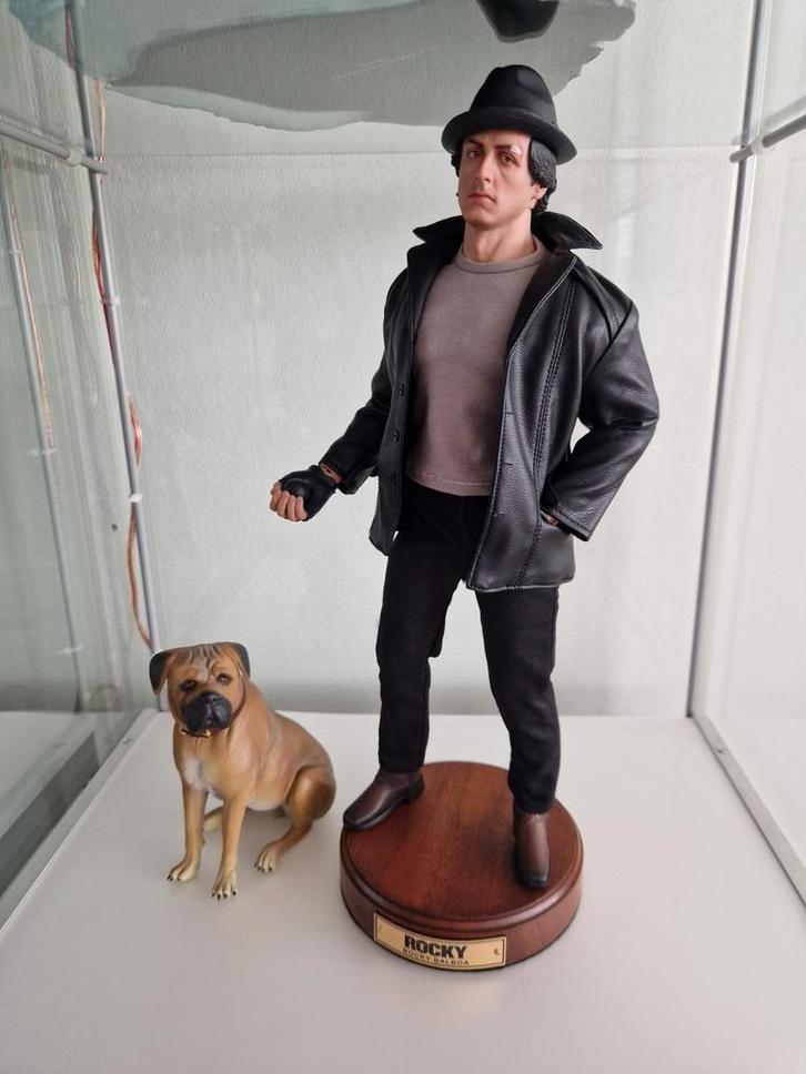 Sly Stallone Shop Rocky 1/6 figuur standard edition, Verzamelen, Film en Tv, Zo goed als nieuw, Film, Actiefiguur of Pop, Ophalen