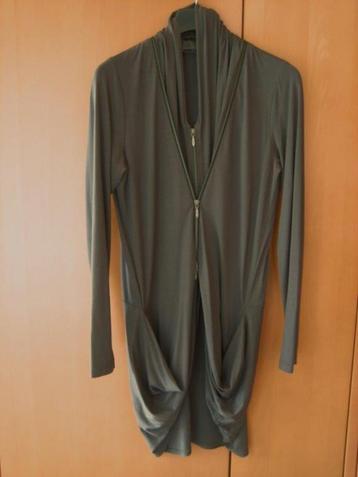 Aparte zwierige taupe vest-shirt-jas ELSEWHERE, L snazzeys beschikbaar voor biedingen