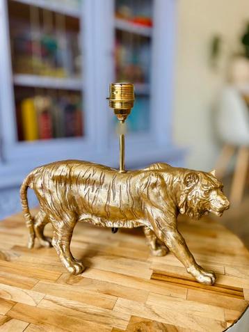 Tijger lamp beschikbaar voor biedingen