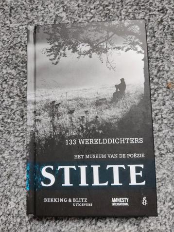 Stilte: het museum van de poezie. 133 werelddichters beschikbaar voor biedingen