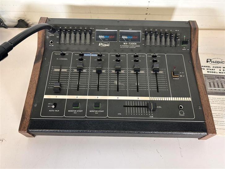 A7256. Phonic MX-7200A Audio mixer met equalizer, mengpaneel, Muziek en Instrumenten, Mengpanelen, Gebruikt, 5 tot 10 kanalen