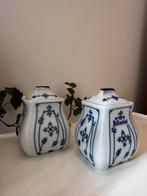Twee vintage porseleinen kruidenpotjes, Ophalen of Verzenden