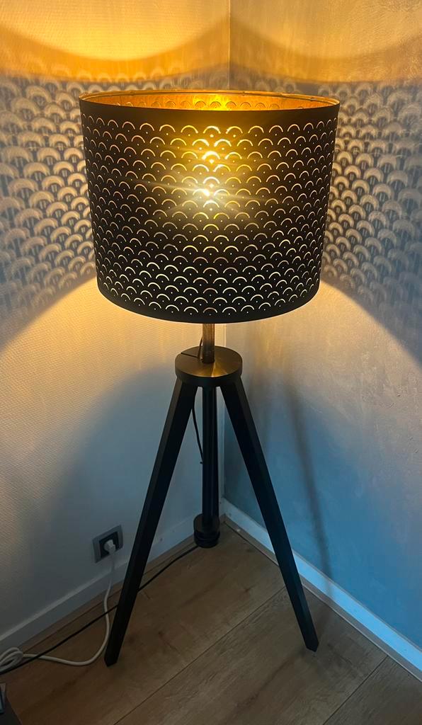 Ikea Lauters-Nymo floor lamp, Huis en Inrichting, Lampen | Vloerlampen, Zo goed als nieuw, 100 tot 150 cm, Hout, Ophalen