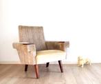 Vintage Mid Century fauteuil. Retro design lounge stoel, Ophalen, O, Hout, 50 tot 75 cm