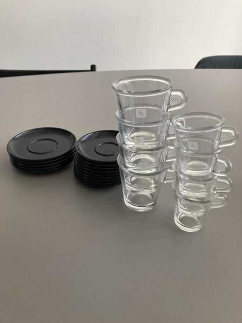 Nespresso kopjes en schoteltjes, Huis en Inrichting, Keuken | Servies, Gebruikt, Kop(pen) en/of Schotel(s), Overige stijlen, Ophalen of Verzenden