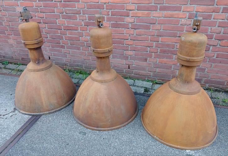 3 enorme industriele hanglampen fabriekslampen, Huis en Inrichting, Lampen | Lampenkappen, 50 cm of meer, Rond, Ophalen