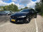 Jaguar XE 2.0D 120KW AUT 2016 Zwart, Origineel Nederlands, Te koop, 1465 kg, 5 stoelen