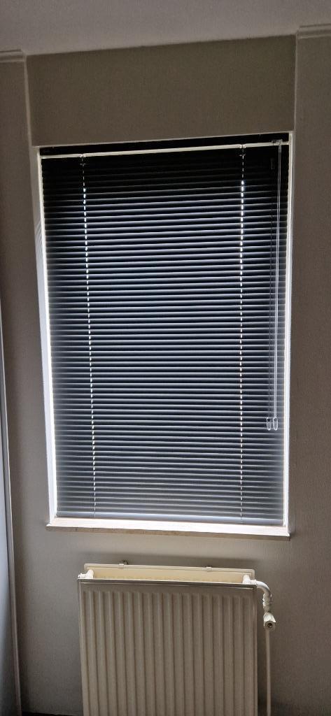 Te koop jaloezie, Huis en Inrichting, Stoffering | Gordijnen en Lamellen, Zo goed als nieuw, 100 tot 150 cm, 50 tot 100 cm, Grijs