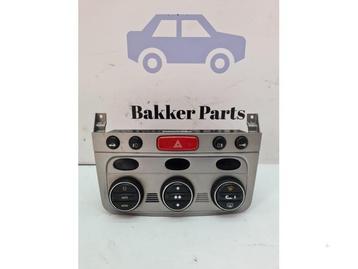 Kachel Bedieningspaneel van een Alfa Romeo 147 beschikbaar voor biedingen