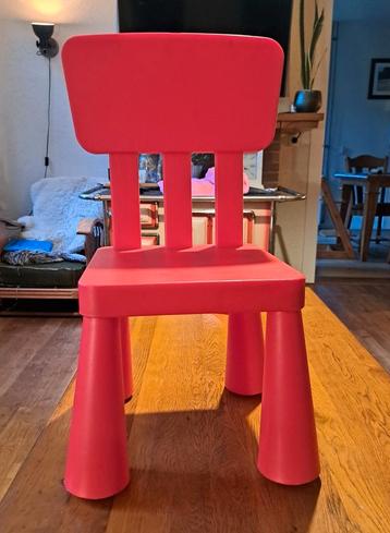 Ikea kinderstoel mammut rood beschikbaar voor biedingen
