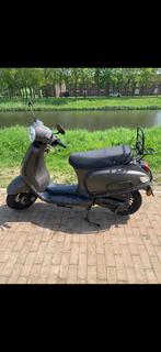 Riva scooter - Goed onderhouden!, Fietsen en Brommers, Ophalen, Gebruikt, Overige modellen, Benzine