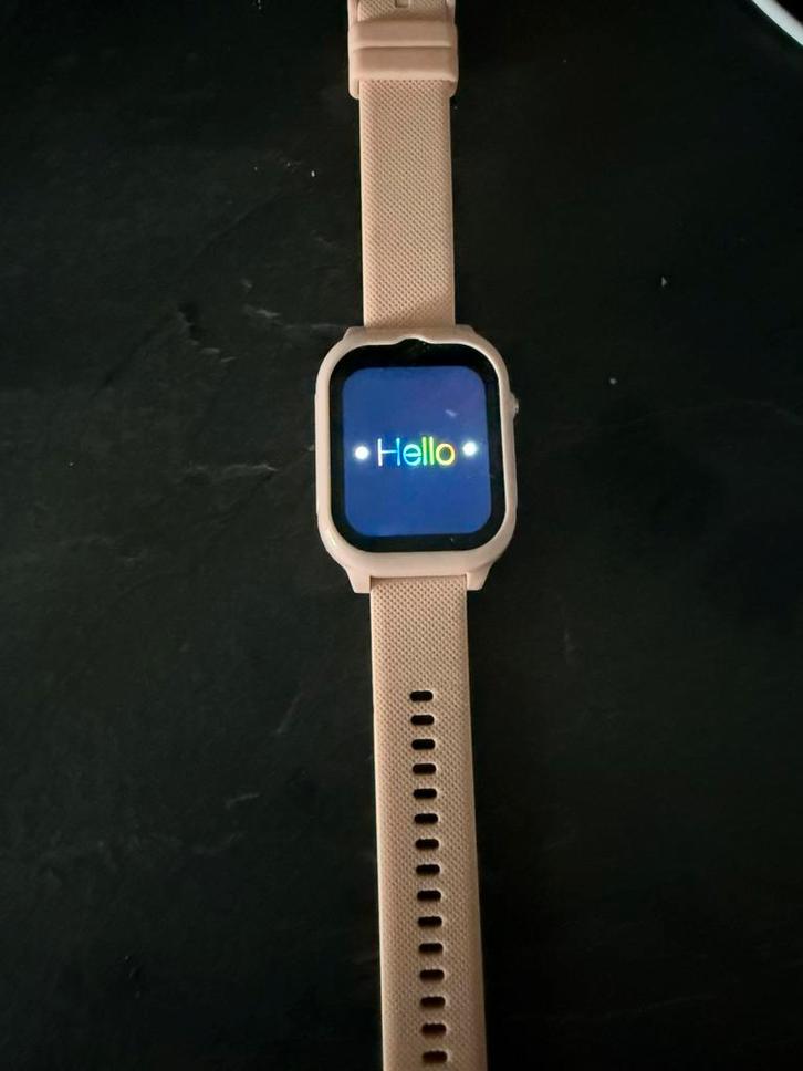 Zo goed als nieuwe 4g Kinder Smartwatch, Sieraden, Tassen en Uiterlijk, Smartwatches, Zo goed als nieuw, Android, Roze, Ophalen