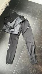 Hummel trainingspak maat 164, Kinderen en Baby's, Kinderkleding | Maat 164, Sport- of Zwemkleding, Ophalen of Verzenden, Zo goed als nieuw
