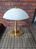 Ovale messing tafellamp met witte glazen kap, Ophalen of Verzenden, Zo goed als nieuw, Minder dan 50 cm