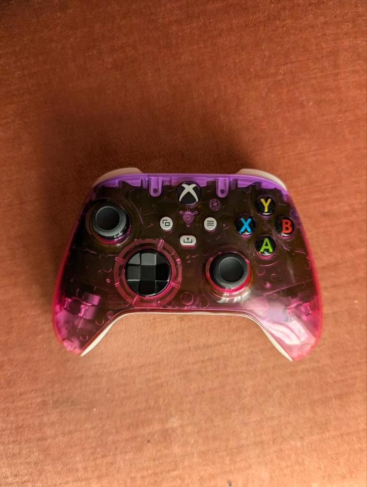Xbox Series Controller (Custom Paars/Wit), Spelcomputers en Games, Spelcomputers | Xbox | Accessoires, Zo goed als nieuw, Xbox Original