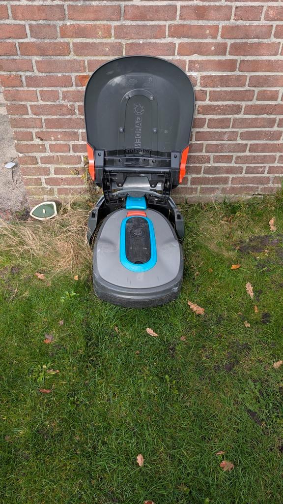 Robotmaaier - Gardena smart sileno life 750m2 met gateway, Tuin en Terras, Robotmaaiers, Gebruikt, 20 tot 25 cm, Met regensensor