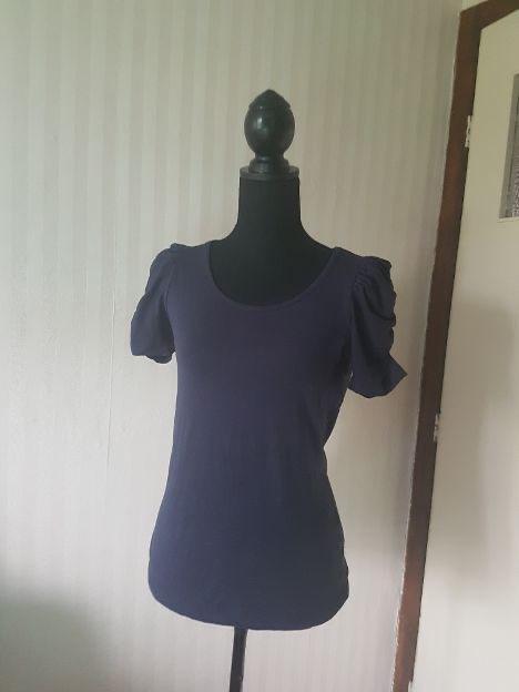Zgan mooie navy blauwe top met pofmouwen S 36, rekt mee., Kleding | Dames, Tops, Zo goed als nieuw, Maat 36 (S), Blauw, Korte mouw
