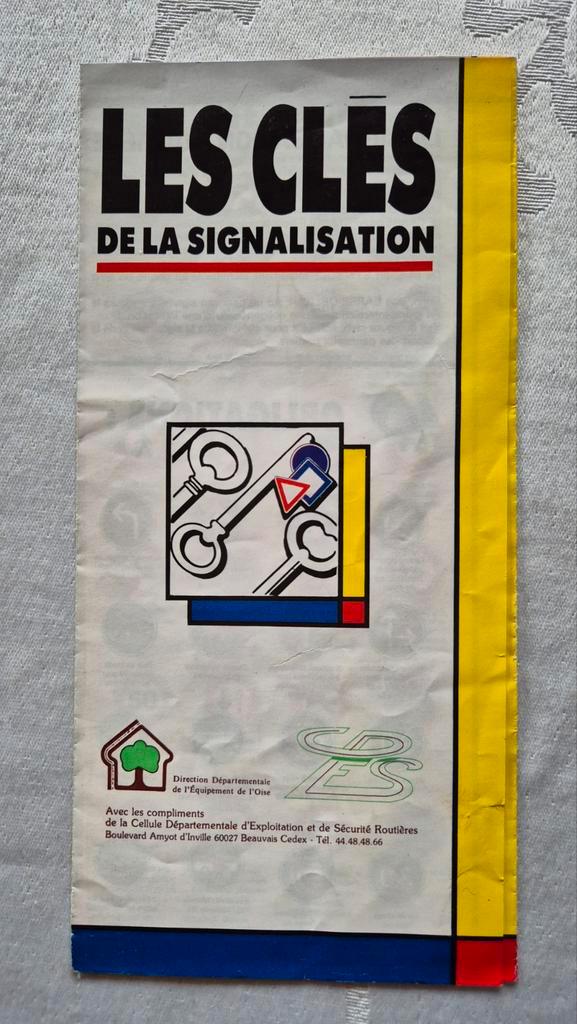 Leuke brochure met Franse verkeersborden, Boeken, Auto's | Folders en Tijdschriften, Gelezen, Ophalen of Verzenden