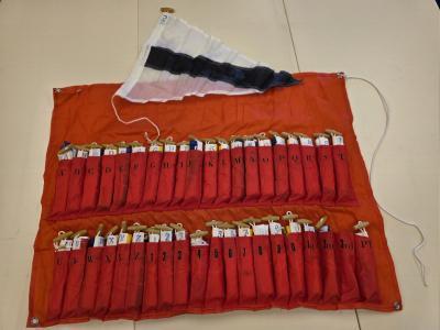 Set seinvlaggen 40 stuks in etui, Watersport en Boten, Bootonderdelen, Nieuw