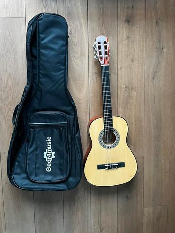 Akoestische gitaar 3/4e beschikbaar voor biedingen