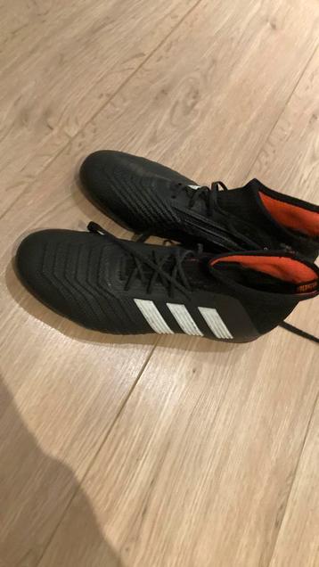 Adidas voetbal schoenen maat 38 2/3 beschikbaar voor biedingen