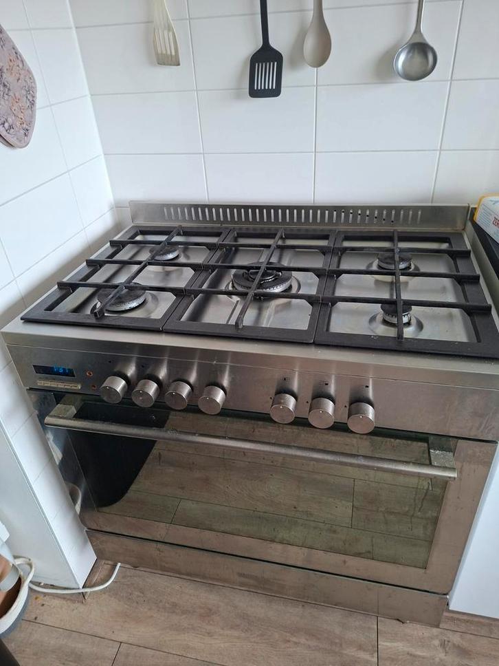 Baumatic gasfornuis 5 pits 90 cm, Witgoed en Apparatuur, Fornuizen, Gebruikt, Vrijstaand, Gas, 5 kookzones of meer, 90 tot 95 cm