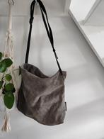 Fred de la Bretoniere grijze suède tas, Overige merken, Gebruikt, Ophalen of Verzenden, Grijs