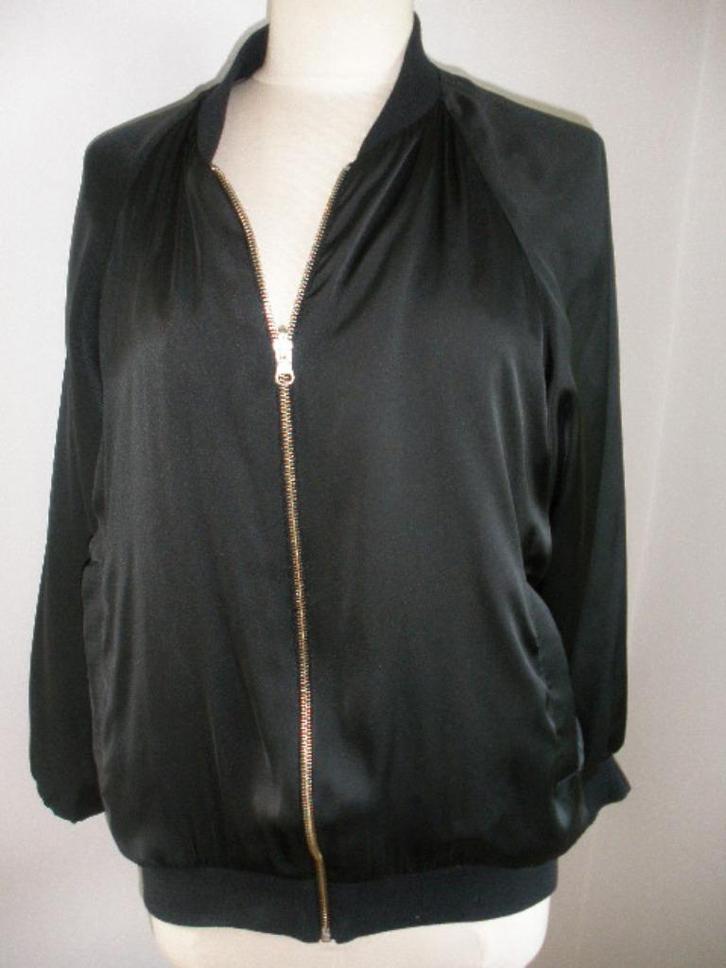 ZARA Woman bomber jack zwart of olijf groen maat M, Kleding | Dames, Jassen | Zomer, Zo goed als nieuw, Maat 38/40 (M), Zwart