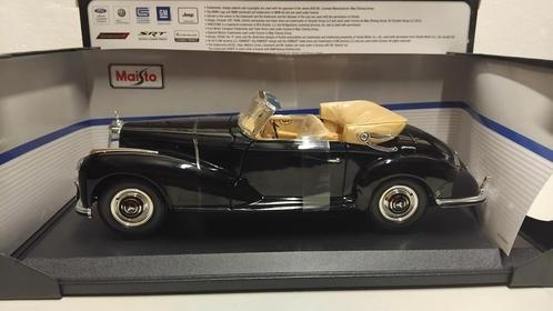 Mercedes Benz 300 S convertible zwart Maisto metal 1:18 KRD, Hobby en Vrije tijd, Modelauto's | 1:18, Zo goed als nieuw, Auto
