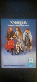 Folder Vespa-Gilera-Bianchi tweewielerprogramma 16 pagina's, Ophalen of Verzenden