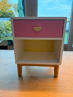 Nachtkastje meisjeskamer - goede staat, Huis en Inrichting, Ophalen of Verzenden, Zo goed als nieuw, Minder dan 45 cm