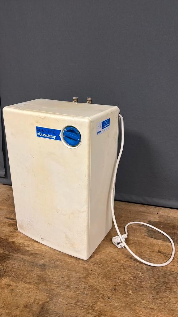 Daalderop Close in boiler 10 liter. 230 volt., Doe-het-zelf en Verbouw, Geisers en Boilers, Zo goed als nieuw, Boiler, Minder dan 20 liter