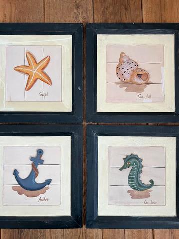 4 massief houten 3-D schilderijtjes van zee afbeeldingen beschikbaar voor biedingen