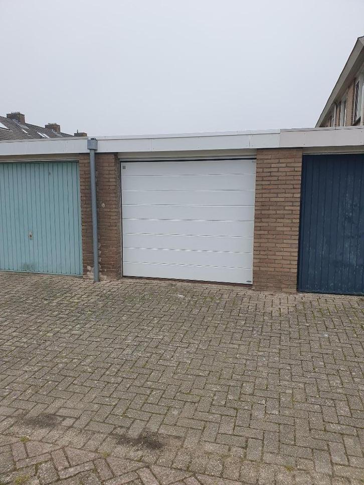 Garagebox te huur in Spijkenisse, Auto diversen, Autostallingen en Garages