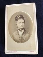 CDV, Mooie Dame, C.E. Westerborg, Arnhem, Carte de Visite, Ophalen of Verzenden, Voor 1940, Gebruikt, Foto