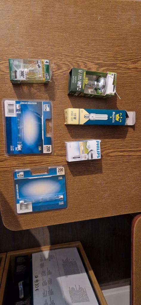 Lampset / Lampen Setje - Diverse Types, Huis en Inrichting, Lampen | Losse lampen, Gebruikt, Led-lamp, Minder dan 30 watt, E27 (groot)