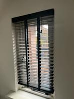 Zwart houten jaloezie, Huis en Inrichting, Stoffering | Gordijnen en Lamellen, Ophalen, Zo goed als nieuw, Zwart, 50 tot 100 cm