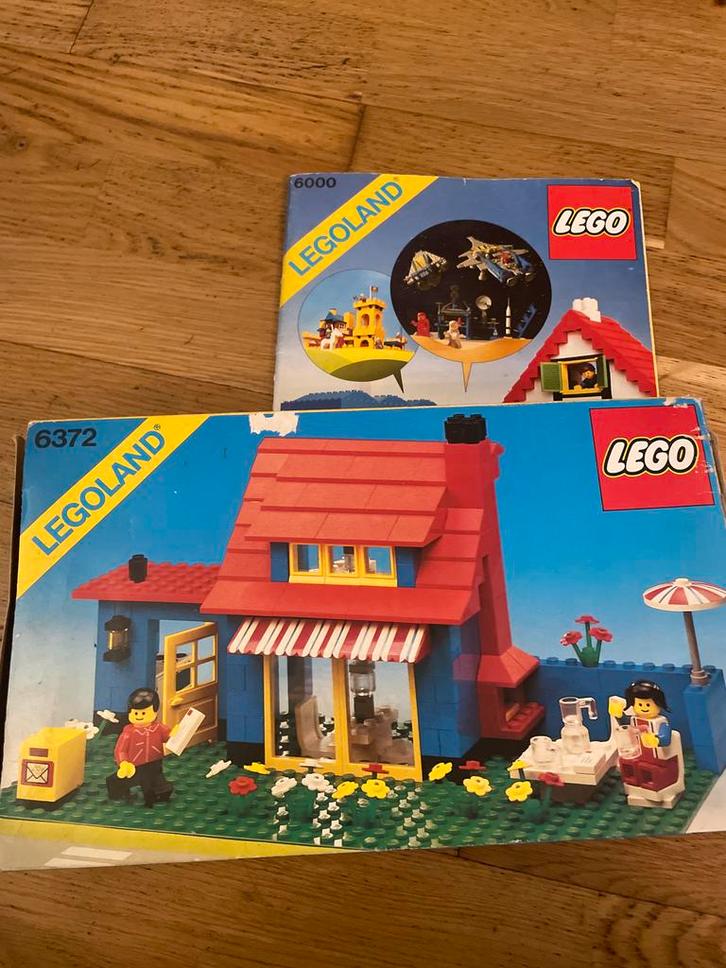 Vintage LEGO sets: 6000 (boekje)& 6372, Kinderen en Baby's, Speelgoed | Duplo en Lego, Gebruikt, Lego, Losse stenen, Ophalen of Verzenden