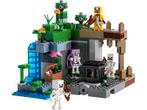 Nieuwe 21189 LEGO Minecraft The Skeleton Dungeon Set, Ophalen of Verzenden, Nieuw