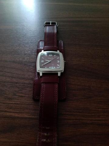 Regal Horloge beschikbaar voor biedingen
