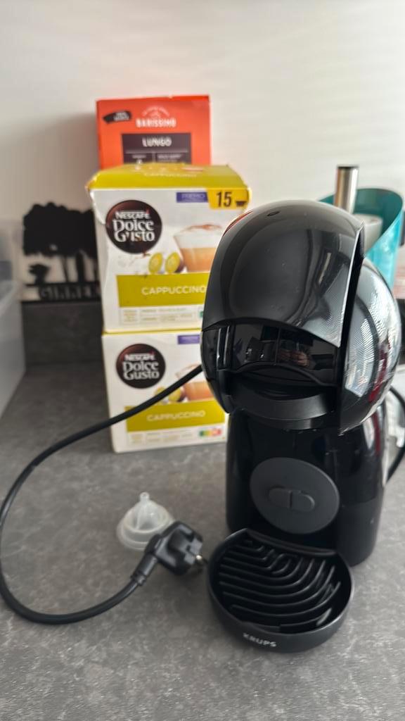 Nieuw dolce gusto met 70 capsules, Witgoed en Apparatuur, Koffiezetapparaten, Zo goed als nieuw, Koffiemachine, Ophalen of Verzenden