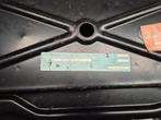 Mercedes w107 achterbak/reservewiel houder en afdekkap, Auto-onderdelen, Ophalen