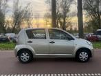 Daihatsu Sirion 2 1.0-12V Trend NWE APK!5DEURS!KOOPJE!, Auto's, Daihatsu, Voorwielaandrijving, Stof, Gebruikt, Overige kleuren