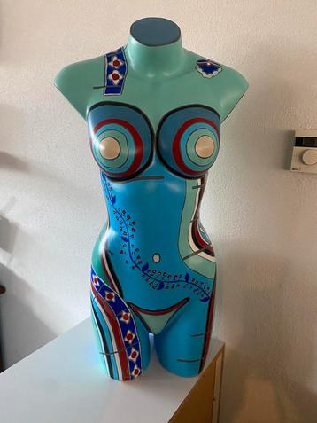 Vrouwen torso ‘Oman’ atelier opruiming beschikbaar voor biedingen